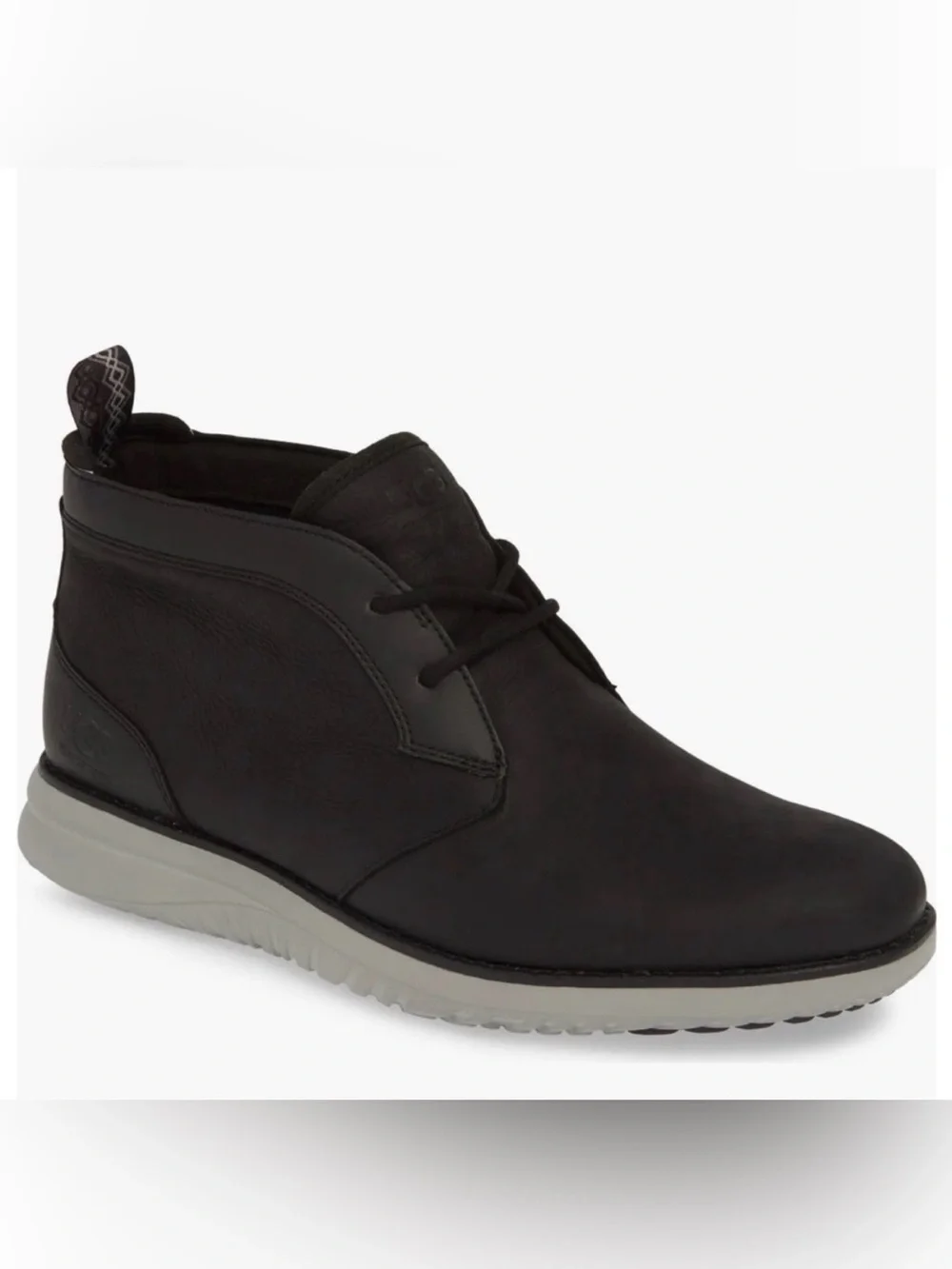 UGG Union Chukka Boot Men’s Black Leather Sz 11 Contemporary Minimalist career
